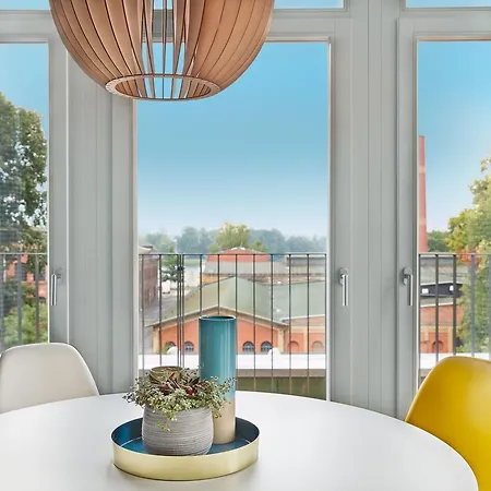 アパートホテル Park Penthouses Insel Eiswerder By Suite030 ベルリン