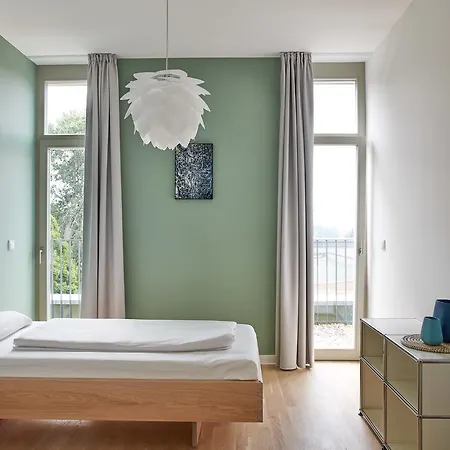 アパートホテル Park Penthouses Insel Eiswerder By Suite030 4*