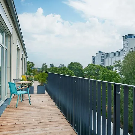アパートホテル Park Penthouses Insel Eiswerder By Suite030 4*